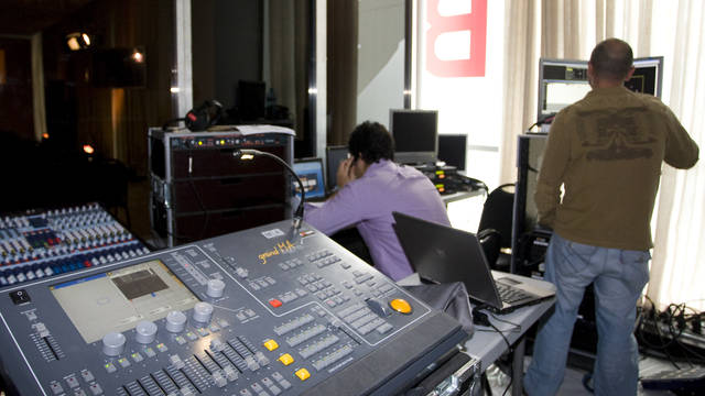 Audiovisual equipment