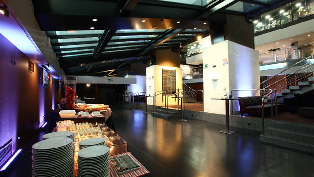 Sala VIP Avantllotja d'Honor
