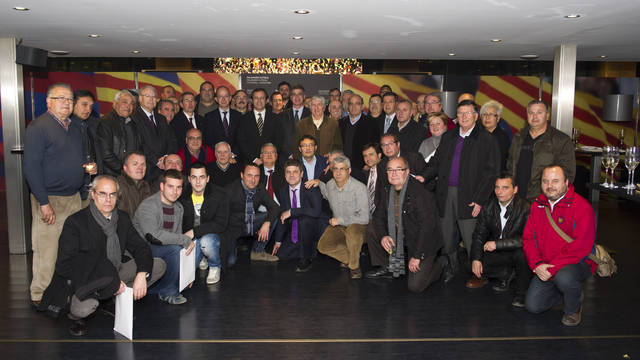 2012-02-22_ENCUENTRO_AGRUPACIO_DE_FUTBOL_DE_CLUBS_I_PENYES_DEL_FCB_010.v1330001319.jpg