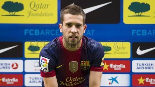 Jordi Alba, presented at the Camp Nou