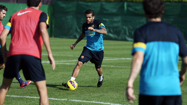 Alves ha tornat amb el grup aquest dimecres. FOTO: MIGUEL RUIZ-FCB.
