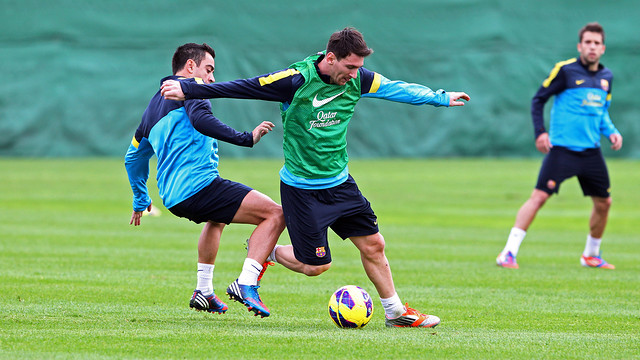 Xavi and Messi durring a training session / PHOTO: ARXIU - FCB