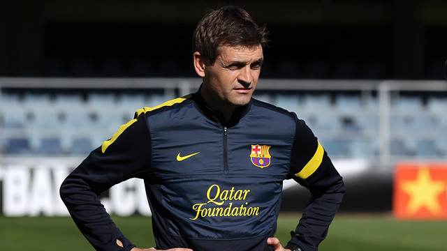 Tito Vilanova en el entrenamiento de este lunes / FOTO: MIGUEL RUIZ - FCB