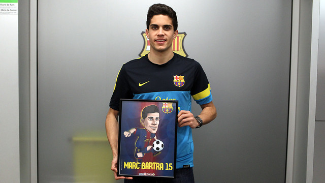 Marc Bartra, amb el seu Toon. FOTO: MIGUEL RUIZ-FCB.