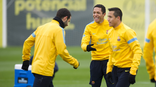 Adriano is working with the group / PHOTO: ÁLEX CAPARRÓS - FCB
