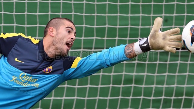 http://media4.fcbarcelona.com/media/asset_publics/resources/000/056/399/size_640x360/aturades_5_.v1370957264.JPG
