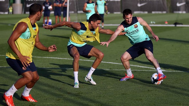 Messi et Bartra à l'entrainement / Photo Miguel Ruiz