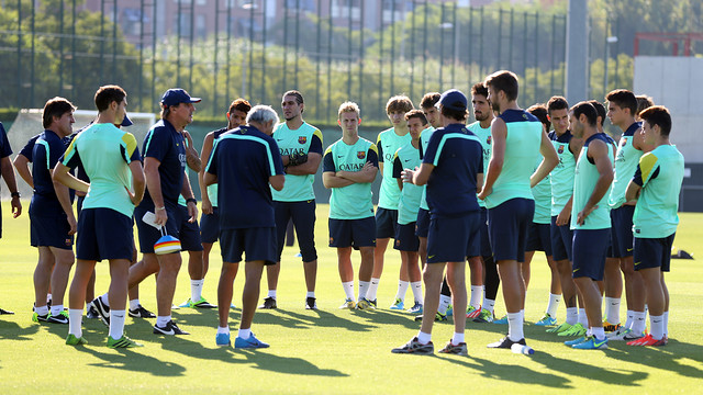 The first team players trained with members of Barça B / PHOTO: MIGUEL RUIZ - FCB
