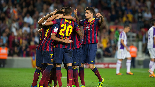 The players celebrating one of the goals against Valladolid. PHOTO: GERMÁN PARGA - FCB