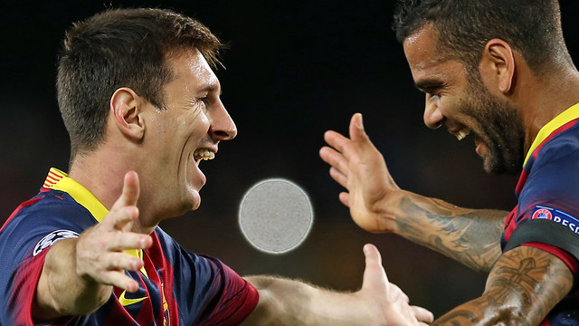 Messi and Alves / PHOTO: ARCHIVE FCB