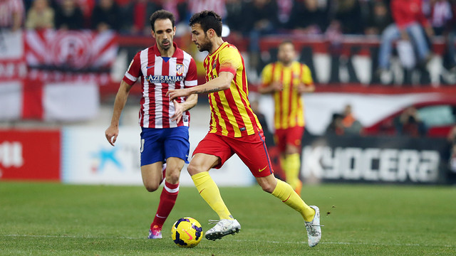 Cesc at the Vicente Calderón./ PHOTO: MIGUEL RUIZ-FCB