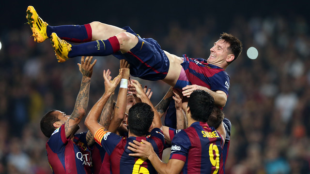 Leo Messi is tossed skyward by his teammates after breaking the all-time La Liga scoring record / PHOTO: MIGUEL RUIZ-FCB Leo Messi is tossed skyward by his teammates after breaking the all-time La Liga scoring record / PHOTO: MIGUEL RUIZ-FCB