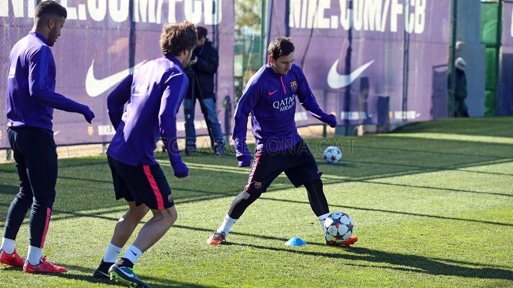 تدريبات برشلونة تشهد غياب ألبا 2015-02-22_ENTRENO_24-Optimized.v1424606336