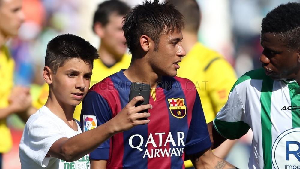 گزارش تصویری : حواشی بازی بارسلونا و کوردوبا-سری ۲